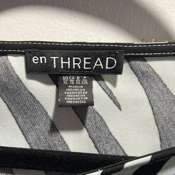 En Thread tunic style mint-green zebra print blouse. XL.  EUC - Picture 3 of 4